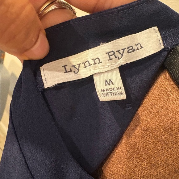 Chic Navy Women's Blouse with Cut-Out Details - Picture 3 of 4